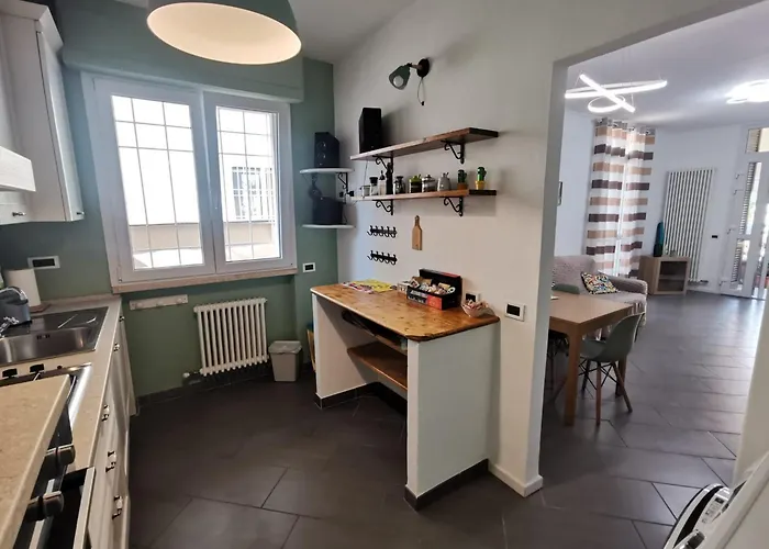 Da Paolino, Tra Mare E Vino * Viareggio